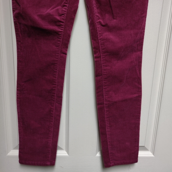 NWT LOFT Outlet High Rise Skinny Petite Corduroy Pants Purple Size 6P - Picture 4 of 7